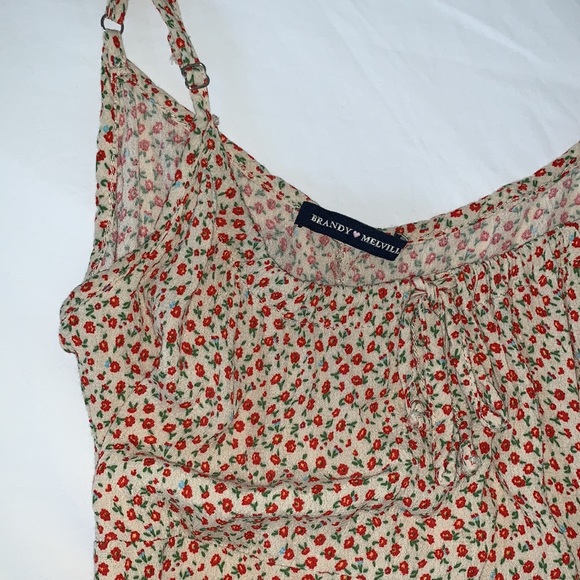 Brandy Melville Dresses & Skirts - Floral Brandy Melville Dress